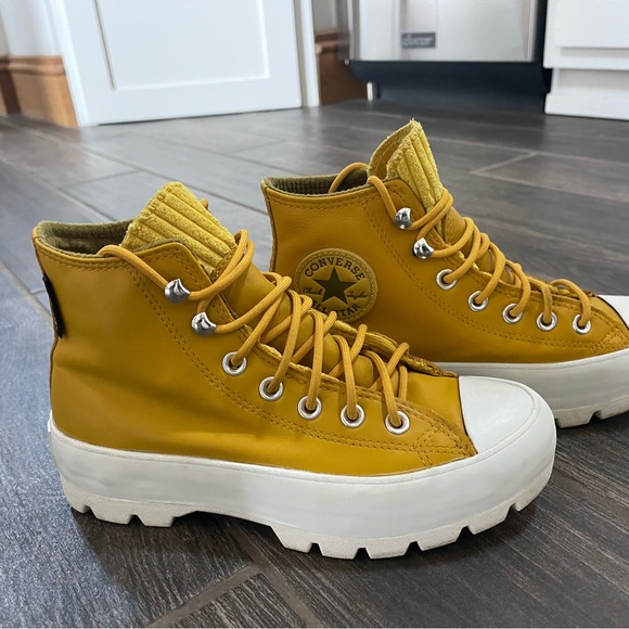 Converse leather yellow boots like new! - Picture 5 of 7